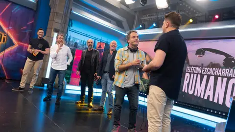 Joaquín González la lía en el teléfono escacharrado rumano: "No me vaciles" 'El Hormiguero 3.0'
