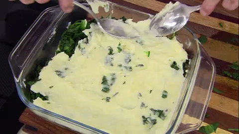 Extiéndelo bien por todo el molde Extiéndelo bien por todo el molde