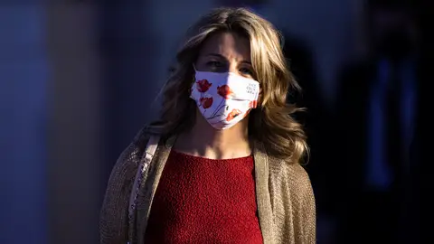 Yolanda Díaz critica la "incoherencia" y "enorme opacidad" de Sánchez por su postura sobre el Sáhara Yolanda Díaz critica la "incoherencia" y "enorme opacidad" de Sánchez por su postura sobre el Sáhara