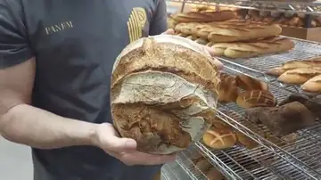 Así se fabrica el pan de Madrid que enamoró a Robert de Niro