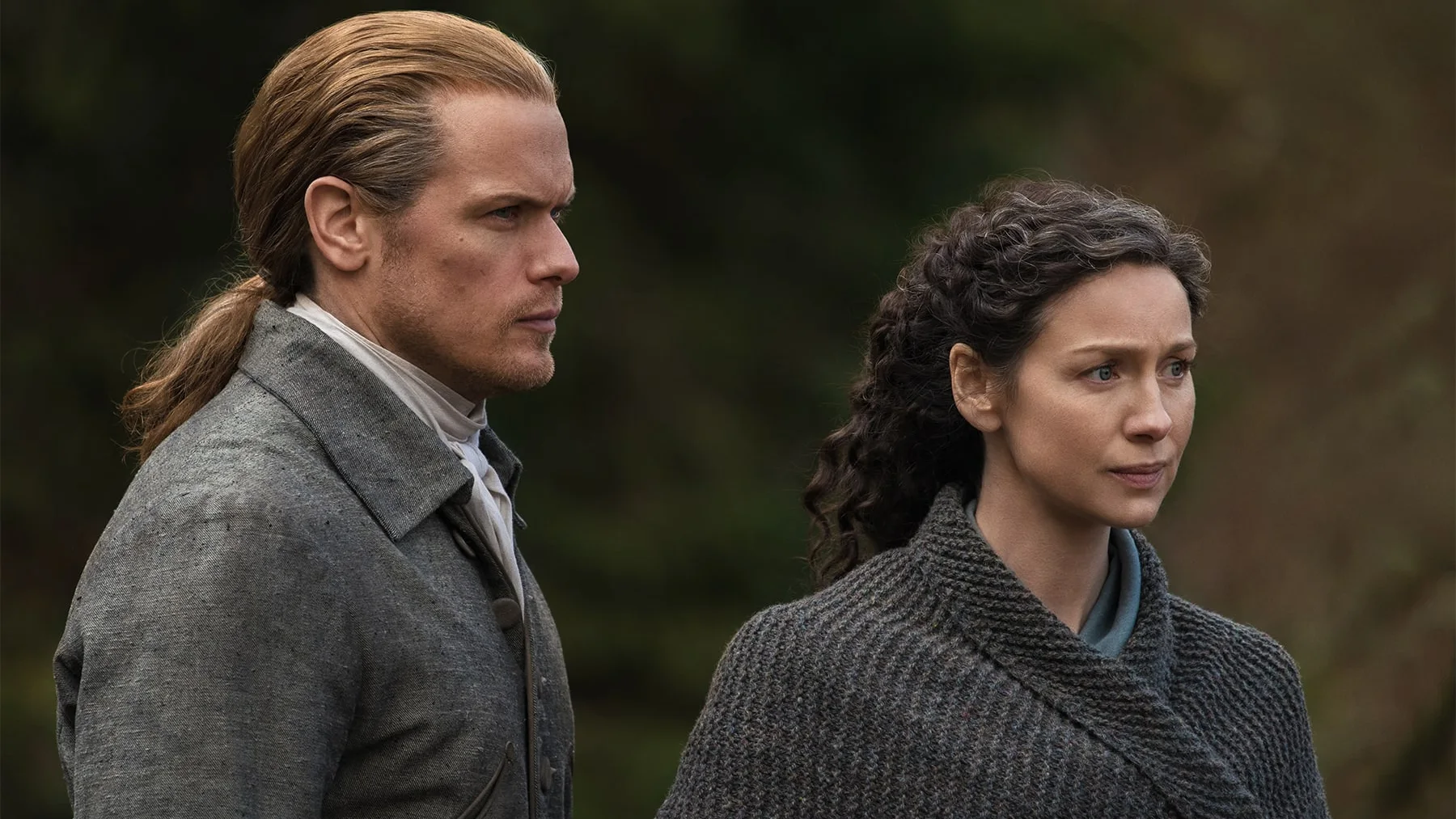 Caitriona Balfe y Sam Heughan en el episodio 3 de la temporada 6 'Outlander' Caitriona Balfe y Sam Heughan en el episodio 3 de la temporada 6 'Outlander'