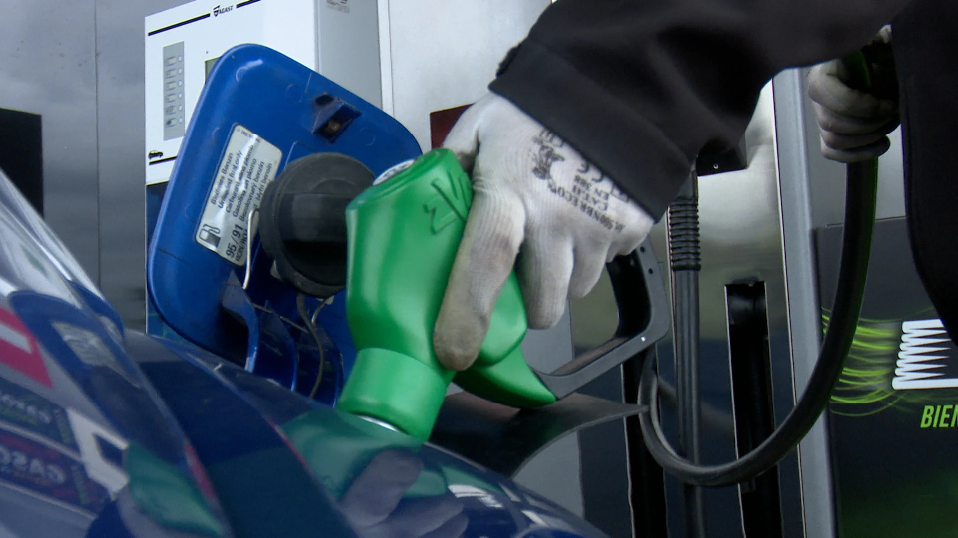 Equipo de investigación - Temporada 13 - Programa 24: En busca de gasolina barata Equipo de investigación - Temporada 13 - Programa 24: En busca de gasolina barata