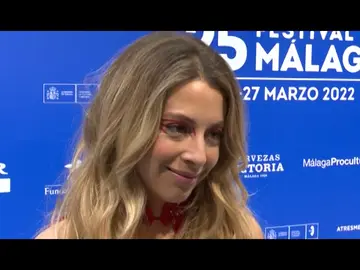 Belén Écija, la hija de Belén Rueda, revela cómo le cae el novio de su madre casi 20 años más joven que ella Belén Écija, la hija de Belén Rueda, revela cómo le cae el novio de su madre casi 20 años más joven que ella