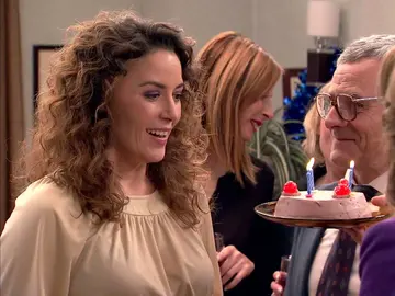 Sonia celebra su cumpleaños con una fiesta cargada de sorpresas Sonia celebra su cumpleaños con una fiesta cargada de sorpresas