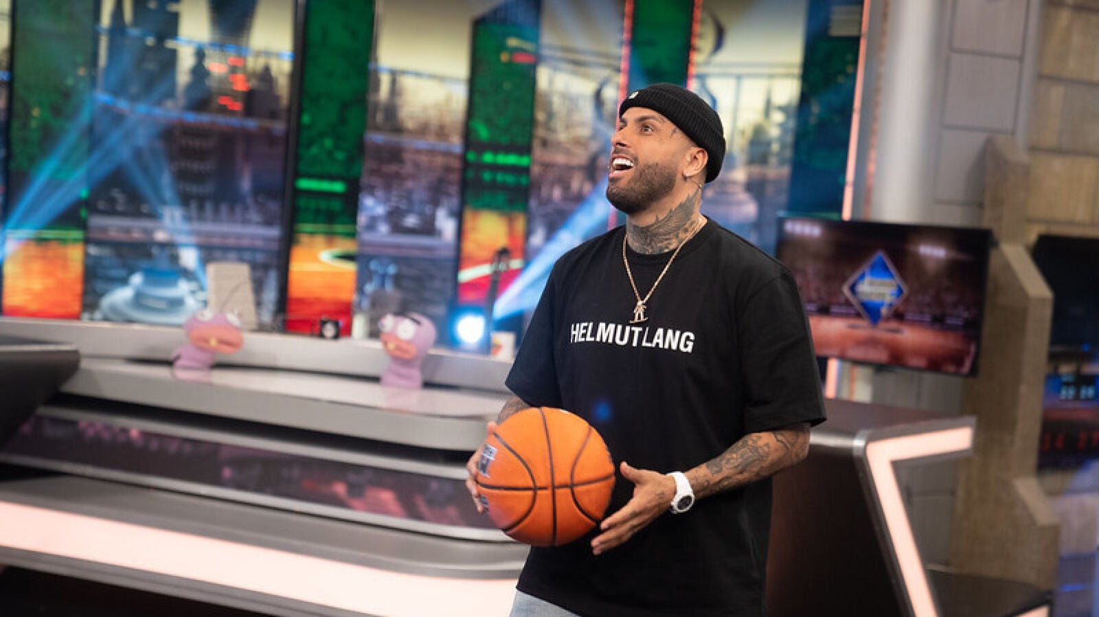 La fabulosa demostración de Nicky Jam jugando al baloncesto en 'El Hormiguero 3.0'