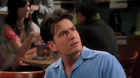 Charlie Sheen en 'Dos Hombres y Medio'. Charlie Sheen en 'Dos Hombres y Medio'.