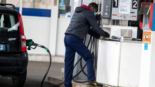 Malestar entre las gasolineras: "Vamos a tener que cerrar estaciones de servicio" Malestar entre las gasolineras: "Vamos a tener que cerrar estaciones de servicio"