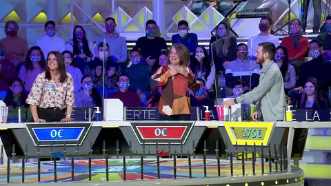 El ‘se lo doy’ más vengativo: Adrián paga a Noe con su misma moneda en La ruleta de la suerte El ‘se lo doy’ más vengativo: Adrián paga a Noe con su misma moneda en La ruleta de la suerte