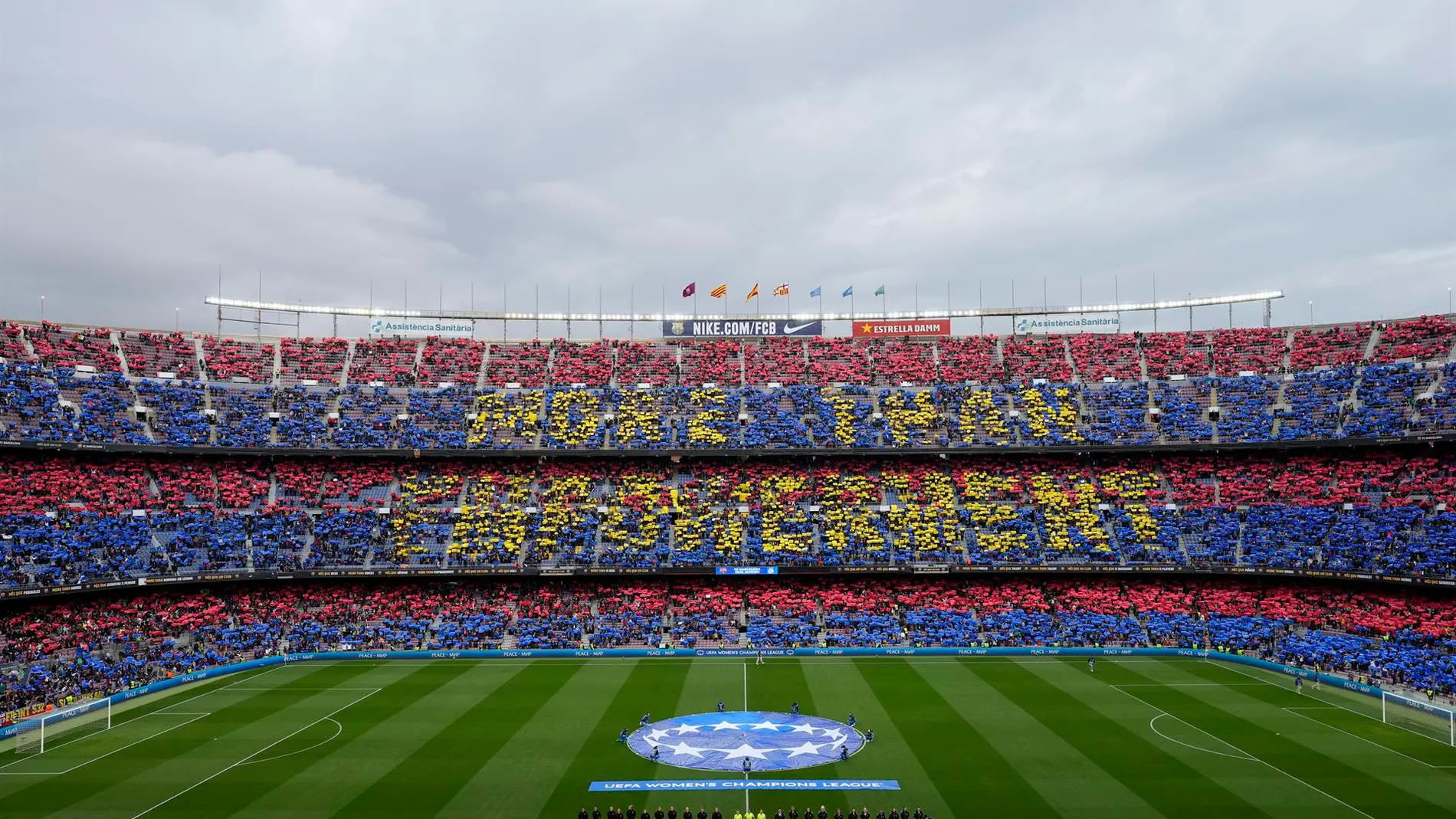 Así estaba el Camp Nou al inicio del Barcelona - Real Madrid femenino