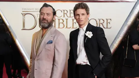Jude Law y Eddie Redmayne en la premiere de 'Animales Fantásticos: Los secretos de Dumbledore' Jude Law y Eddie Redmayne en la premiere de 'Animales Fantásticos: Los secretos de Dumbledore'