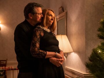 Colin Firth y Toni Collette en 'The Staircase'
