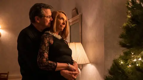 Colin Firth y Toni Collette en 'The Staircase'