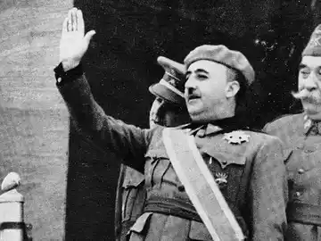 Efemérides de hoy 1 de abril de 2025: Francisco Franco firma el último parte militar que da por terminada oficialmente la Guerra Civil española. Efemérides de hoy 1 de abril de 2025: Francisco Franco firma el último parte militar que da por terminada oficialmente la Guerra Civil española.