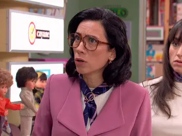 Manolita le da una gran lección de amor propio a Emilio y Paloma Manolita le da una gran lección de amor propio a Emilio y Paloma