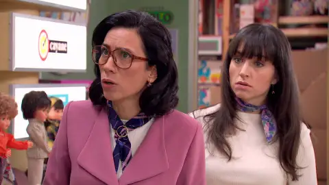 Manolita le da una gran lección de amor propio a Emilio y Paloma Manolita le da una gran lección de amor propio a Emilio y Paloma