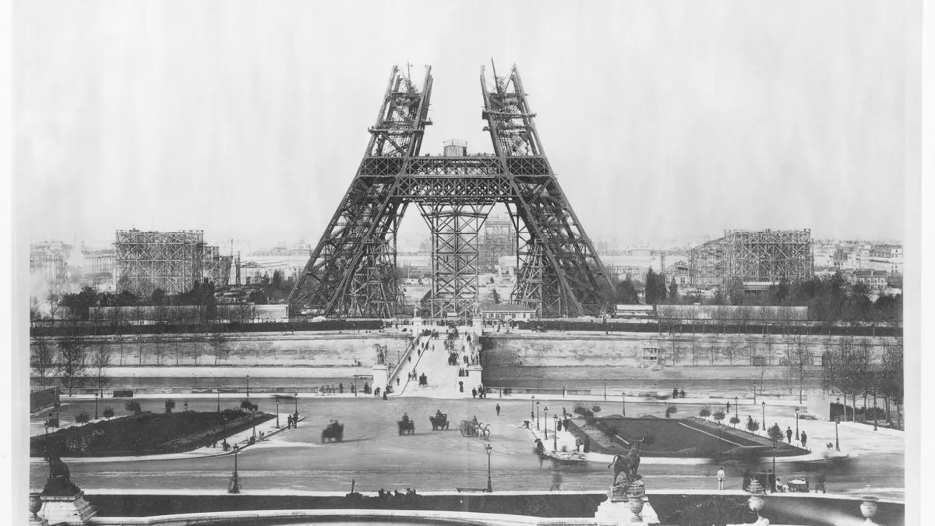 Efemérides de hoy 31 de marzo de 2022: el 31 de marzo de 1889 finalizó la construcción de la Torre Eiffel, uno de los monumentos más emblemáticos de París.
