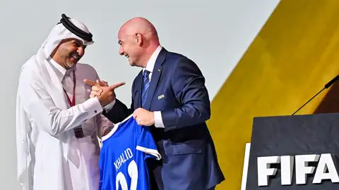El presidente de la FIFA, Gianni Infantino (d) El presidente de la FIFA, Gianni Infantino (d)