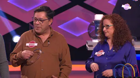 “¿Pero Miguel no es tu marido?” Juanra Bonet no se entiende con Cristina en la presentación de los ‘Patitas’ “¿Pero Miguel no es tu marido?” Juanra Bonet no se entiende con Cristina en la presentación de los ‘Patitas’