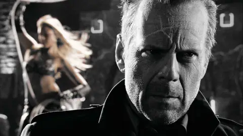 Bruce Willis en una escena de 'Sin City' Bruce Willis en una escena de 'Sin City'