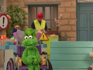 Aamera, el nuevo personaje de 'Barrio Sésamo': Refugiada y en silla de ruedas Aamera, el nuevo personaje de 'Barrio Sésamo': Refugiada y en silla de ruedas