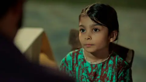 El mensaje más conmovedor de Üzüm a Demir: “Ahora es un ángel que te ve desde el cielo” El mensaje más conmovedor de Üzüm a Demir: “Ahora es un ángel que te ve desde el cielo”