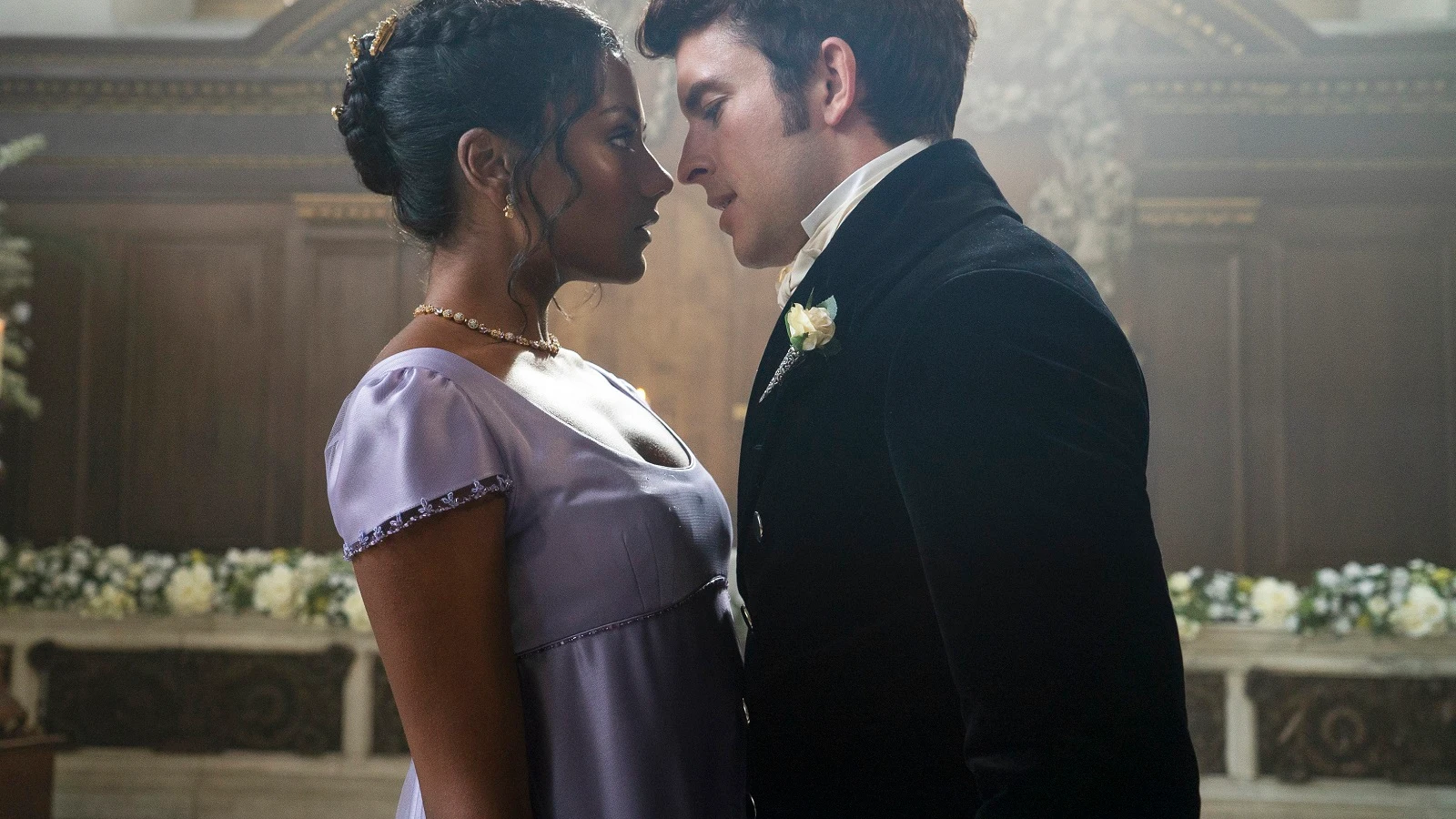 Simone Ashley y Jonathan Bailey en 'Los Bridgerton' Simone Ashley y Jonathan Bailey en 'Los Bridgerton'