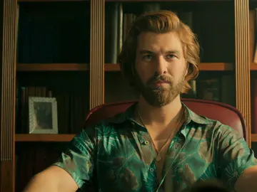 Fikret descubre la confesión que Yilmaz firmó a Demir: ¿cuáles son sus intenciones? Fikret descubre la confesión que Yilmaz firmó a Demir: ¿cuáles son sus intenciones?