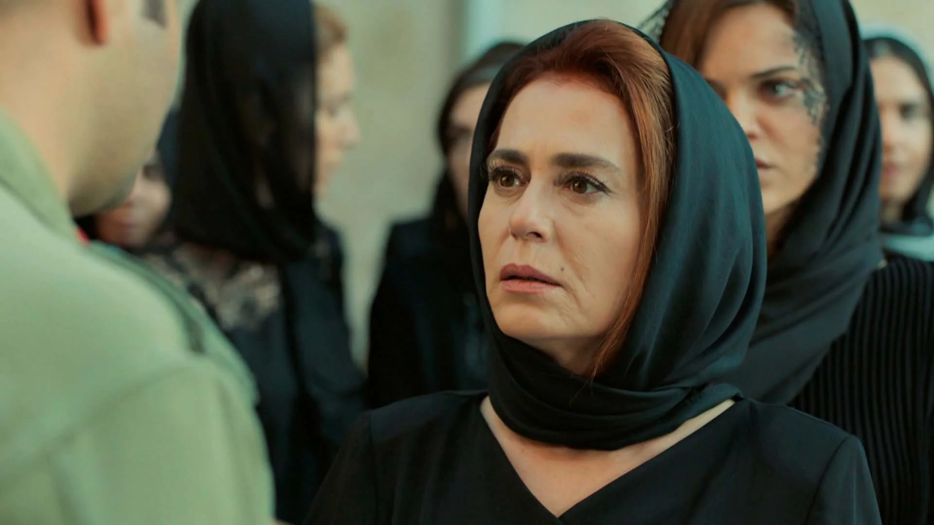 En el próximo capítulo de 'Tierra Amarga': Sevda es detenida por el asesinato de Hünkat En el próximo capítulo de 'Tierra Amarga': Sevda es detenida por el asesinato de Hünkat