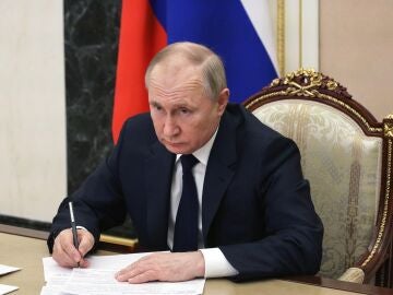 El plan de Putin para cobrar en rublos el pago con euros del gas ruso