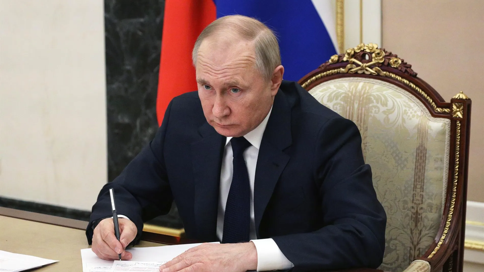 El plan de Putin para cobrar en rublos el pago con euros del gas ruso