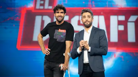 Juan Betancourt vuelve lesionado a ‘El Desafío’ El modelo no quiere perderse un programa más.