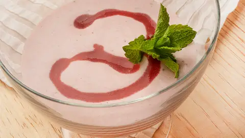 Postre fácil y rápido de Arguiñano: mousse de fresa Postre fácil y rápido de Arguiñano: mousse de fresa