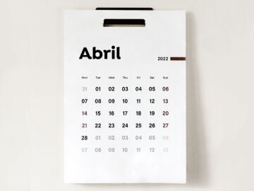 Calendario laboral abril 2022