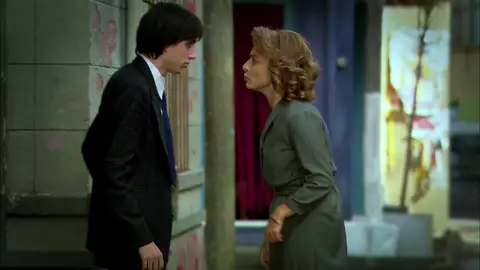 Cemilé intenta evitar que Osman y Mete vuelvan a pelearse Cemilé intenta evitar que Osman y Mete vuelvan a pelearse