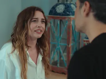 Así descubrió Derin que Volkan estaba casado y que tenía un hijo: "Me enamoré de ti como una tonta" Así descubrió Derin que Volkan estaba casado y que tenía un hijo: "Me enamoré de ti como una tonta"