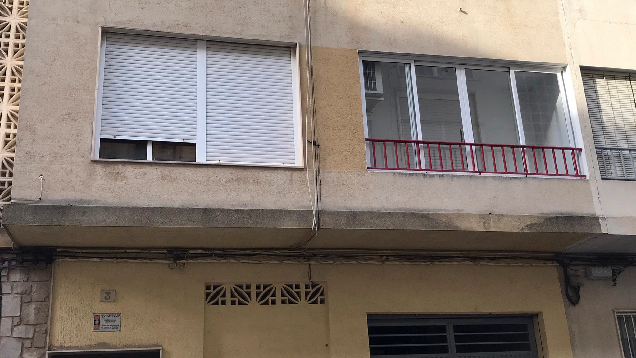 Hombre mata con un cuchillo a su hijo Hombre mata con un cuchillo a su hijo