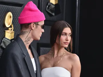 Justin Bieber y Hailey Baldwin en los Premios Grammy Justin Bieber y Hailey Baldwin en los Premios Grammy