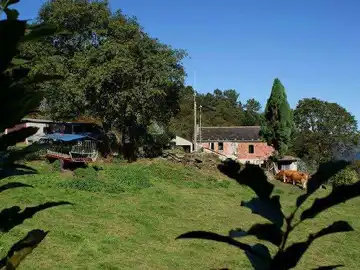 Tres hermanos italianos se lanzan al “cohousing” en Galicia Tres hermanos italianos se lanzan al “cohousing” en Galicia