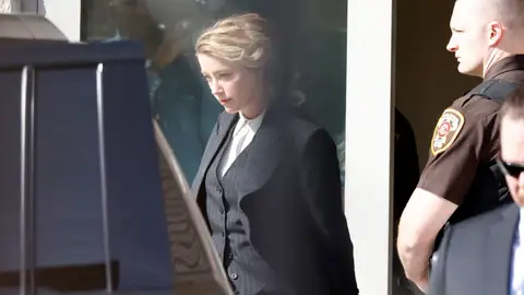 Amber Heard llegando al juicio Amber Heard llegando al juicio