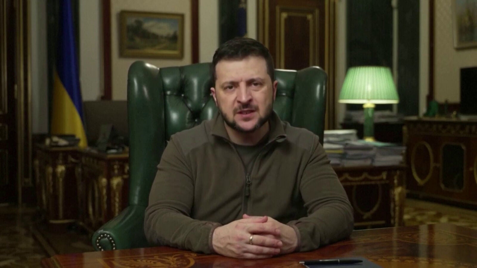 Zelenski asume la caída inminente de Mariúpol: 