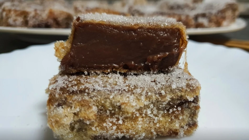 Leche frita de chocolate.
