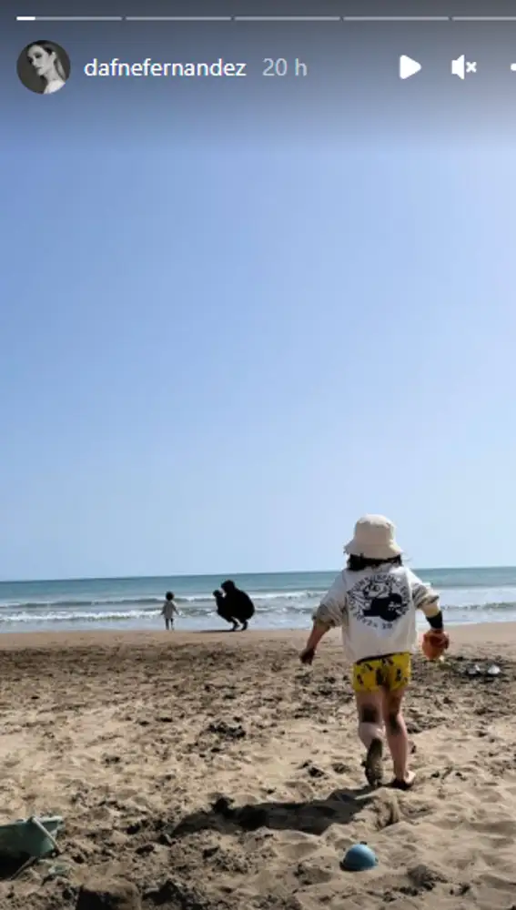 Los días de playa en familia de Dafne Fernández