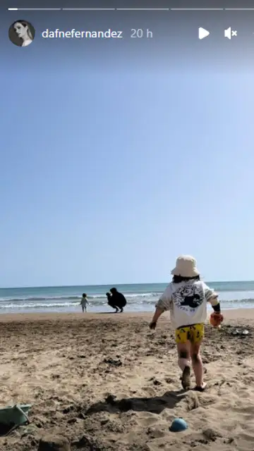 Los días de playa en familia de Dafne Fernández Los días de playa en familia de Dafne Fernández