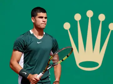 Alcaraz durante su partido en Montecarlo contra Korda Alcaraz durante su partido en Montecarlo contra Korda
