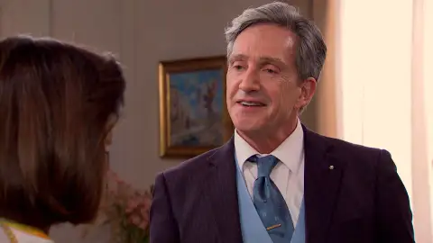 Uriarte rompe los esquemas a Carmen con una propuesta ¿envenenada? Uriarte rompe los esquemas a Carmen con una propuesta ¿envenenada?