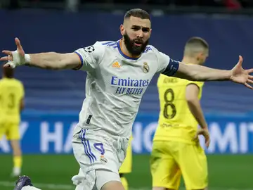 Real Madrid - Chelsea: Karim Benzema celebra tras marcar el segundo gol durante el partido de vuelta de cuartos de final de Liga de Campeones Real Madrid - Chelsea: Karim Benzema celebra tras marcar el segundo gol durante el partido de vuelta de cuartos de final de Liga de Campeones