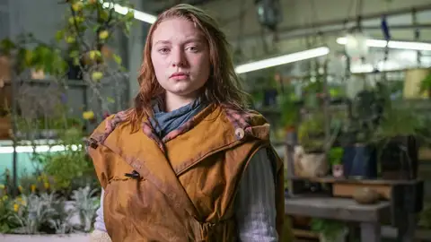 Mia Threapleton, hija de Kate Winslet, en 'Shadows' Mia Threapleton, hija de Kate Winslet, en 'Shadows'