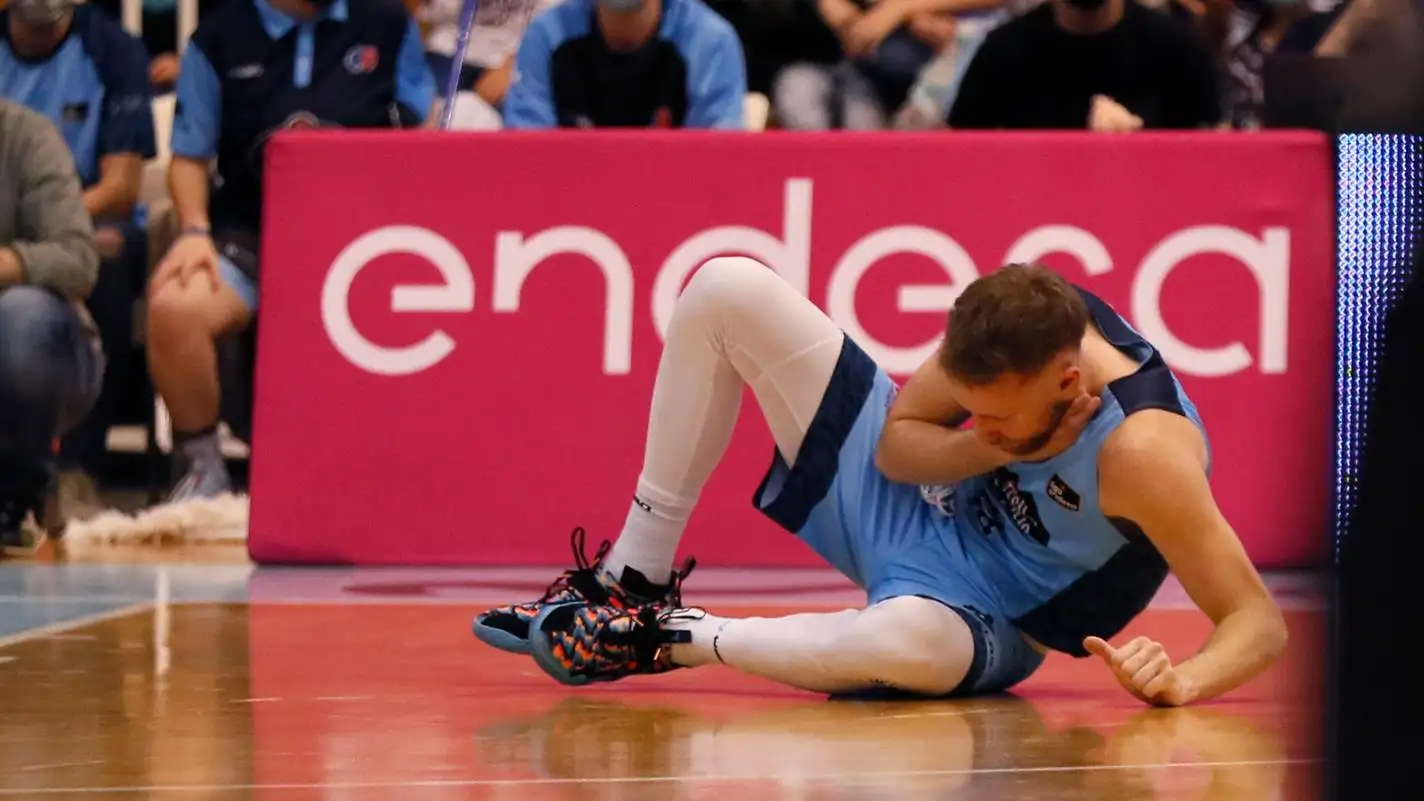 El bosnio Dzanan Musa, tras el golpe El bosnio Dzanan Musa, tras el golpe