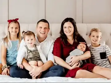 Jared Bridegan junto a su familia Jared Bridegan junto a su familia