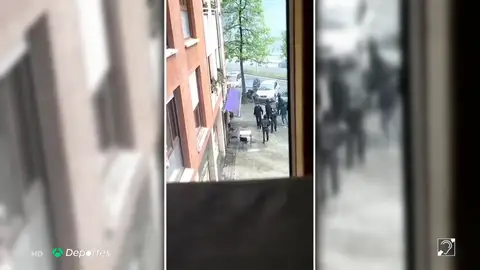 Varios seguidores del Betis son agredidos por ultras de la Real Sociedad Varios seguidores del Betis son agredidos por ultras de la Real Sociedad